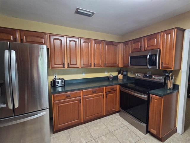 1007 E YARNELL AVENUE, Lake Wales, FL 33853