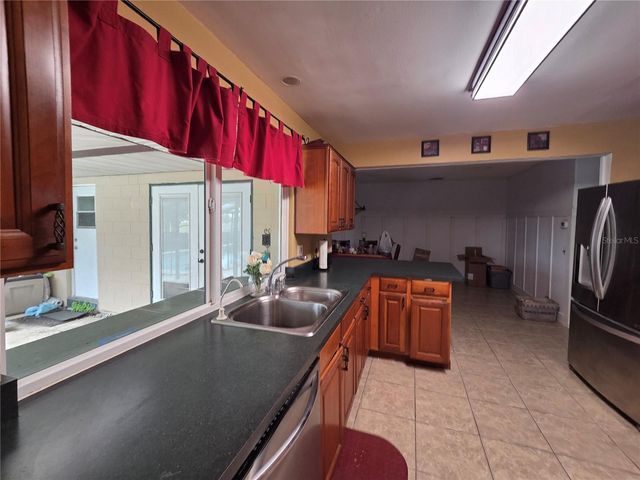 1007 E YARNELL AVENUE, Lake Wales, FL 33853