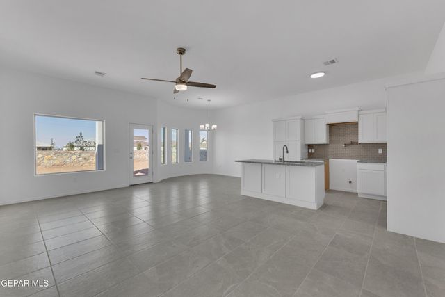 15152 Endurance Avenue, El Paso, TX 79938