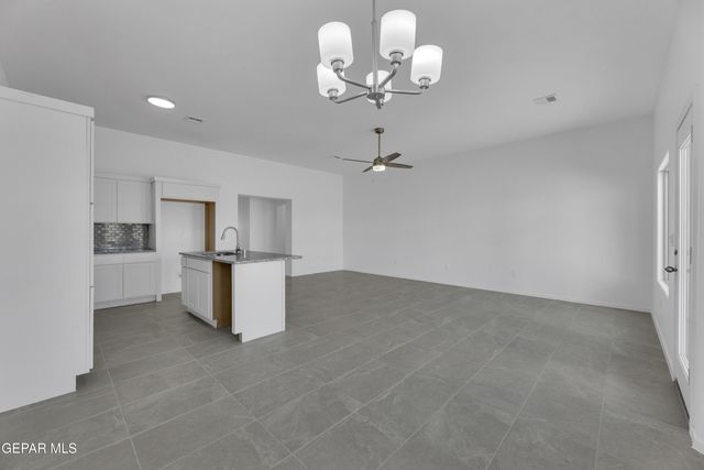 15152 Endurance Avenue, El Paso, TX 79938
