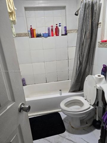 208 SW 1st Ct, Pompano Beach, FL 33060