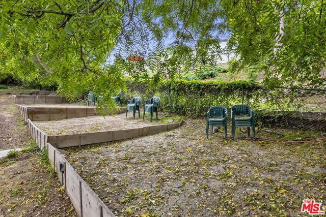 18080 Karen Drive, Encino (los Angeles), CA 91316
