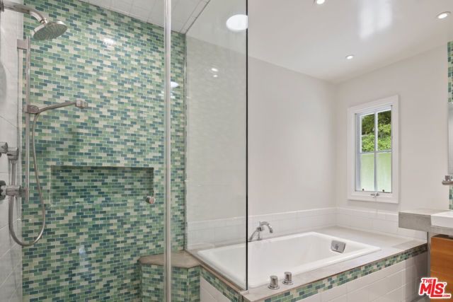 18080 Karen Drive, Encino (los Angeles), CA 91316