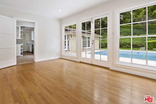 18080 Karen Drive, Encino (los Angeles), CA 91316