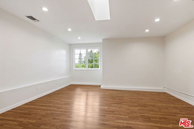 18080 Karen Drive, Encino (los Angeles), CA 91316