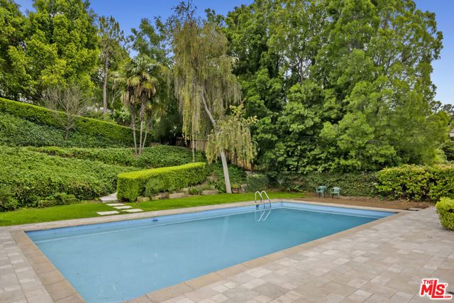 18080 Karen Drive, Encino (los Angeles), CA 91316