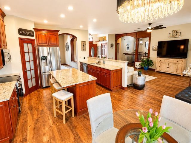 2187 PALMER DRIVE, Green Bay, WI 54311