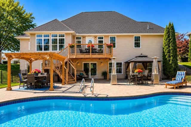 2187 PALMER DRIVE, Green Bay, WI 54311