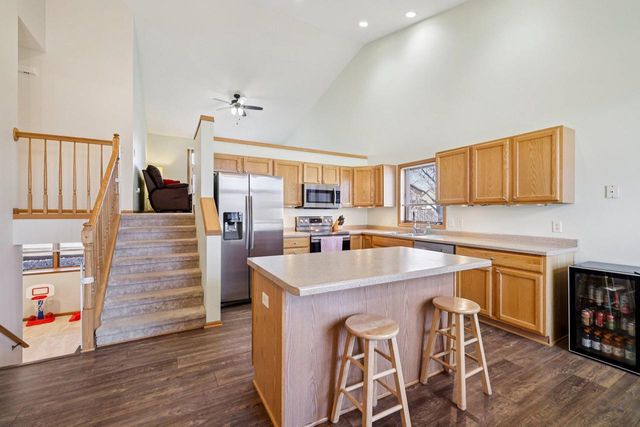 470 N Westmount Drive, Sun Prairie, WI 53590