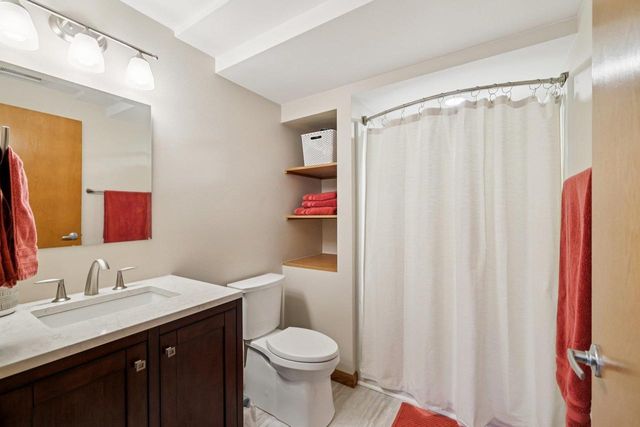 470 N Westmount Drive, Sun Prairie, WI 53590