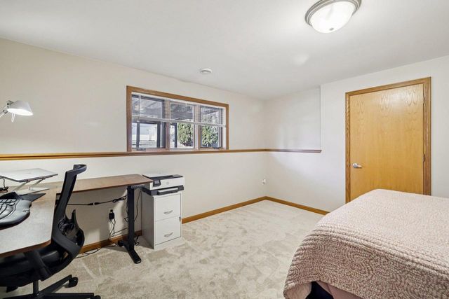 470 N Westmount Drive, Sun Prairie, WI 53590