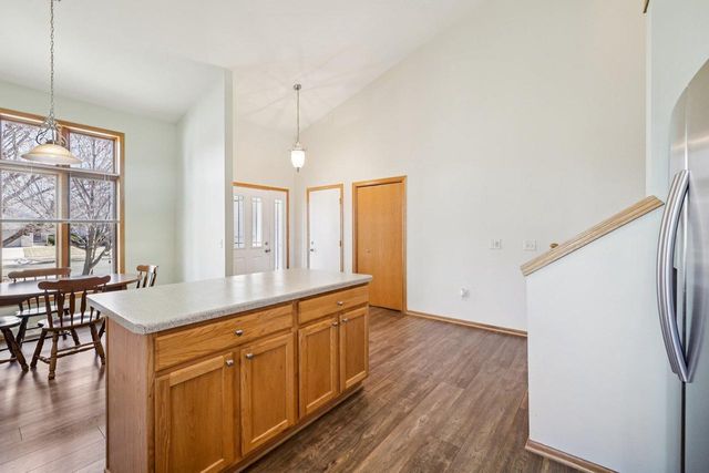 470 N Westmount Drive, Sun Prairie, WI 53590