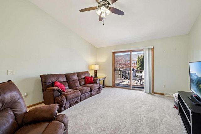 470 N Westmount Drive, Sun Prairie, WI 53590