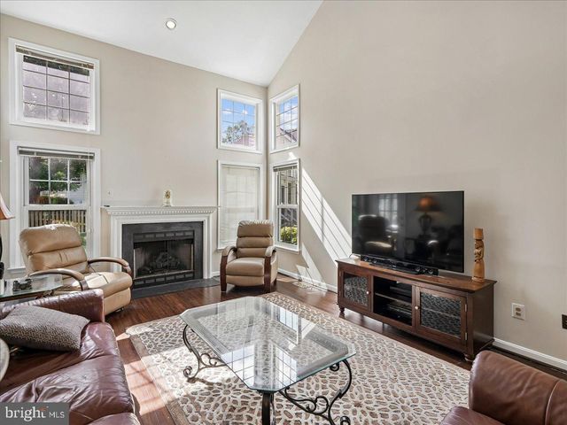 20547 RINGOLD DR, Ashburn, VA 20147