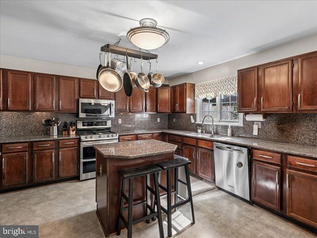 20547 RINGOLD DR, Ashburn, VA 20147