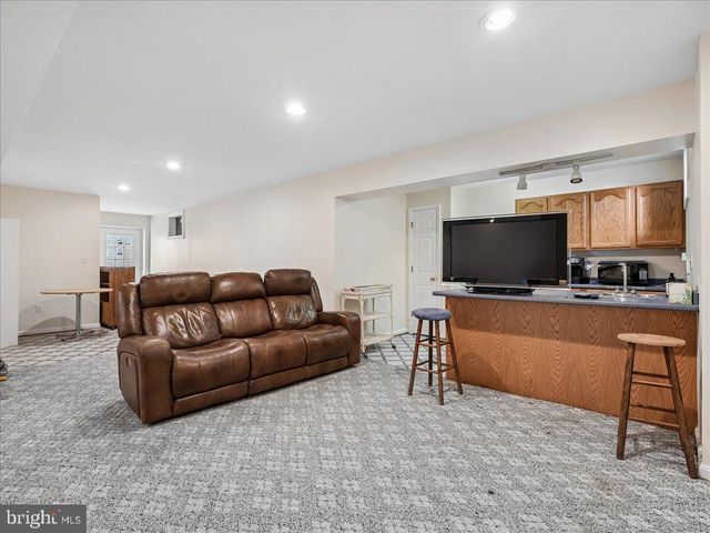 20547 RINGOLD DR, Ashburn, VA 20147