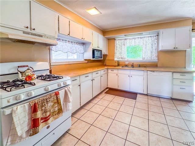 22-24 Burt Avenue, Auburn, NY 13021