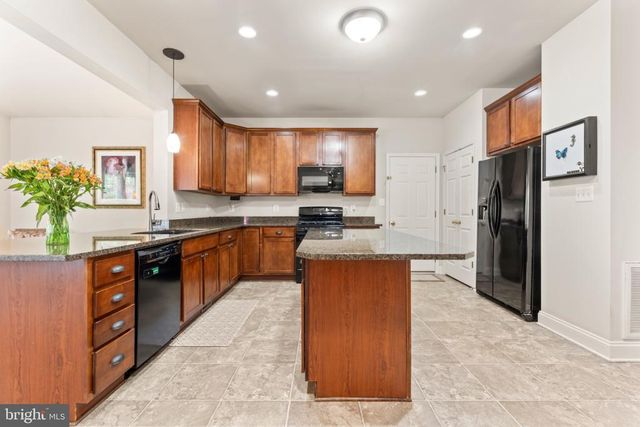 6020 W COPPER MOUNTAIN DR, Spotsylvania, VA 22553