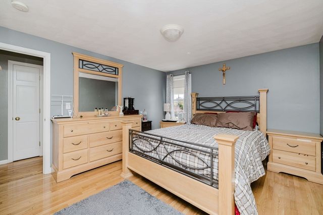 38 Alicia Dr, Taunton, MA 02780