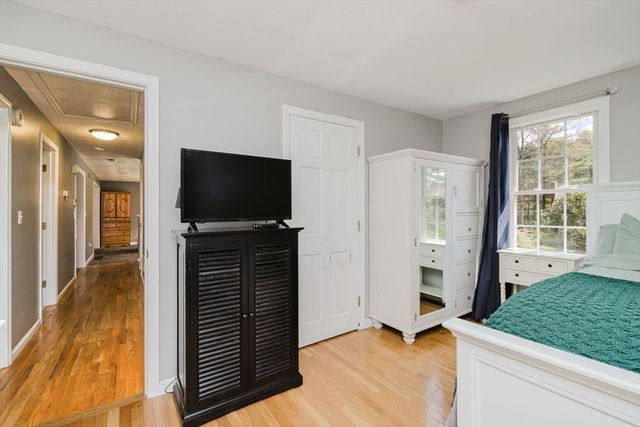 38 Alicia Dr, Taunton, MA 02780