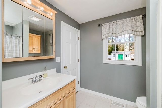 38 Alicia Dr, Taunton, MA 02780