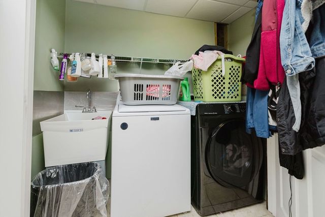 38 Alicia Dr, Taunton, MA 02780