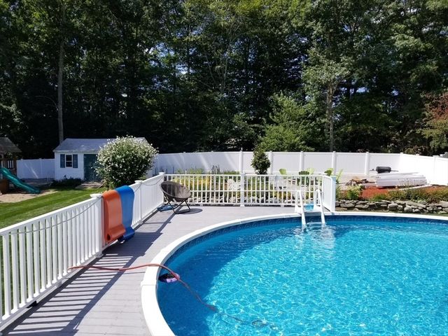 38 Alicia Dr, Taunton, MA 02780