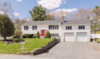 38 Alicia Dr, Taunton, MA 02780