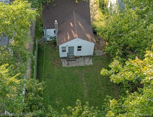 5689 Cornell Street, Dearborn Heights, MI 48125