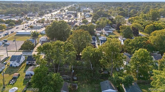 5689 Cornell Street, Dearborn Heights, MI 48125