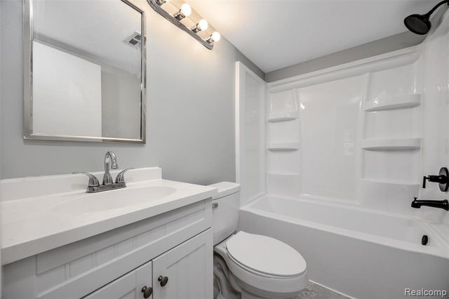 4942 Butler Drive, Troy, MI 48085