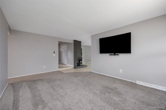 4942 Butler Drive, Troy, MI 48085