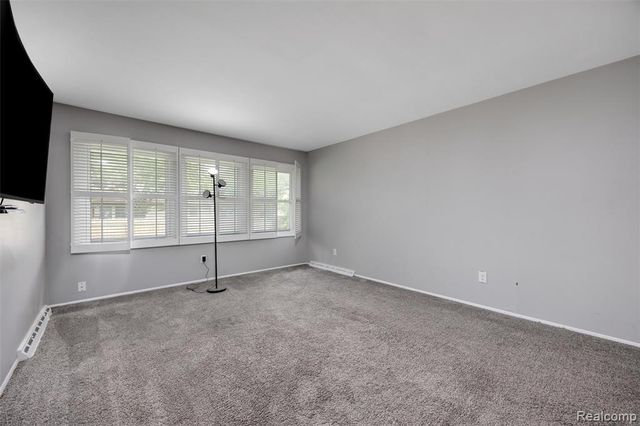 4942 Butler Drive, Troy, MI 48085