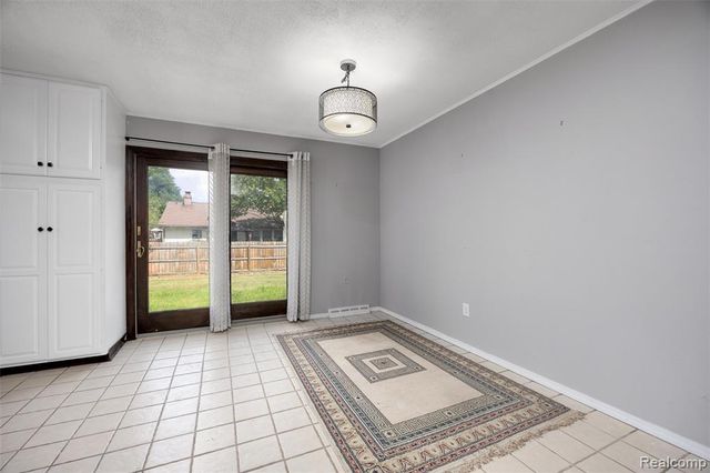 4942 Butler Drive, Troy, MI 48085