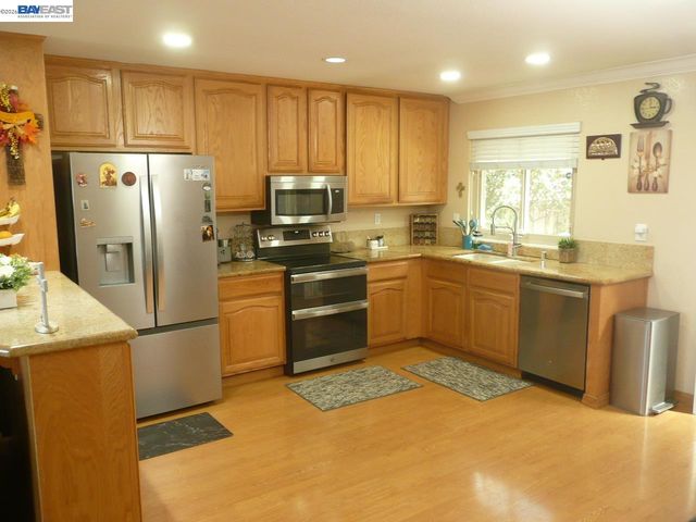 3253 Jamie Way, Fairview, CA 94541