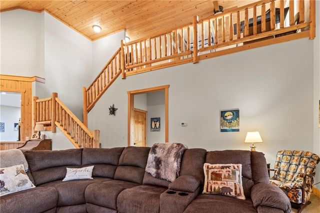 9979 Golf Villa Lane, Hayward, WI 54843