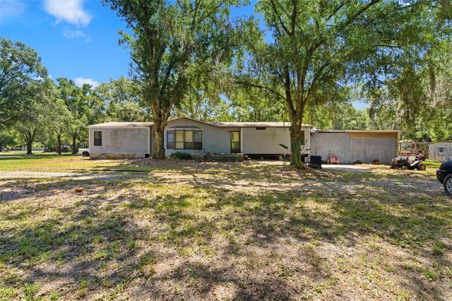 1136 WILDWOOD LANE, Lutz, FL 33558