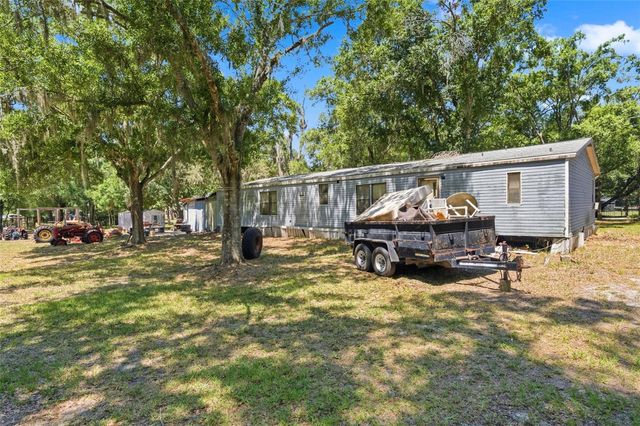 1136 WILDWOOD LANE, Lutz, FL 33558