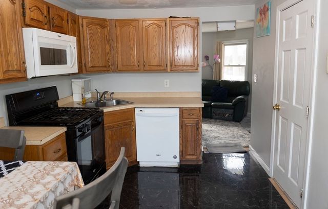 113 School Street 12, Lowell, MA 01854