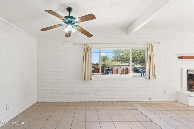 802 E Graybill Drive, Tucson, AZ 85719