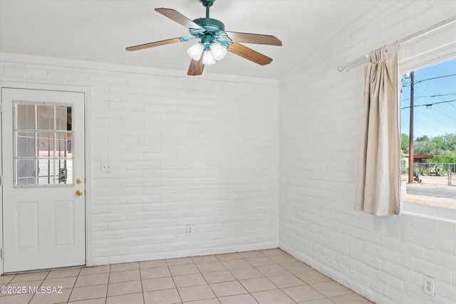 802 E Graybill Drive, Tucson, AZ 85719