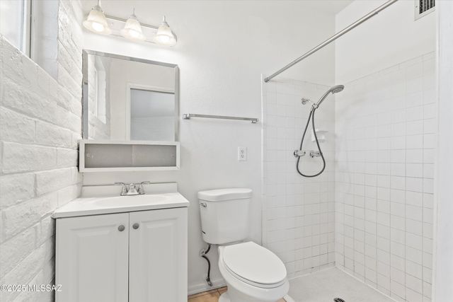 802 E Graybill Drive, Tucson, AZ 85719