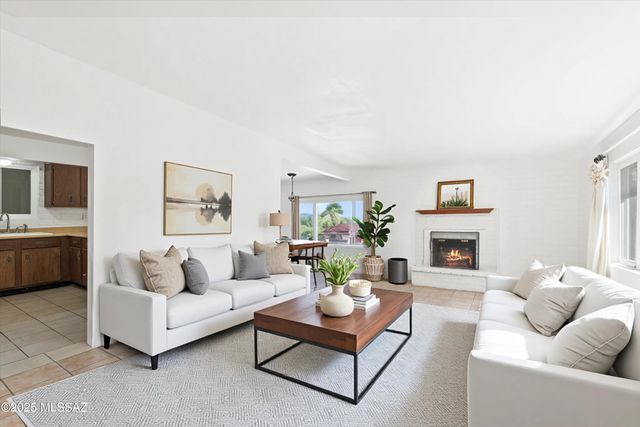 802 E Graybill Drive, Tucson, AZ 85719