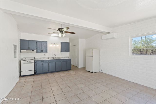 802 E Graybill Drive, Tucson, AZ 85719