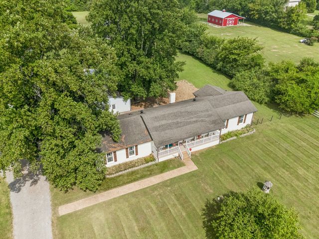 6227 Ladd Rd, Franklin, TN 37067
