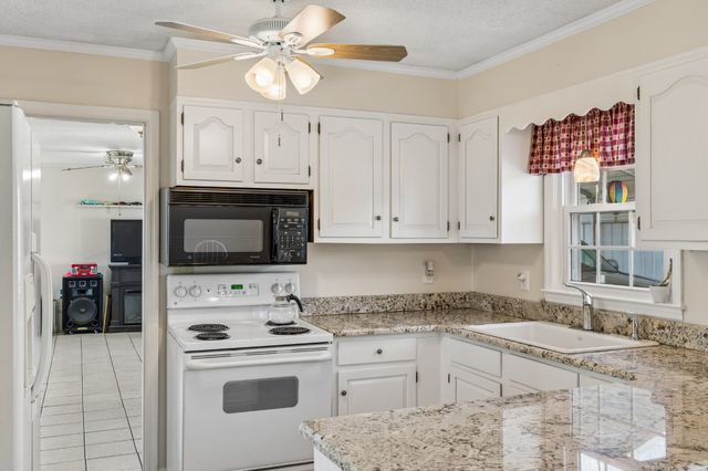 6227 Ladd Rd, Franklin, TN 37067