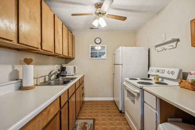 6227 Ladd Rd, Franklin, TN 37067