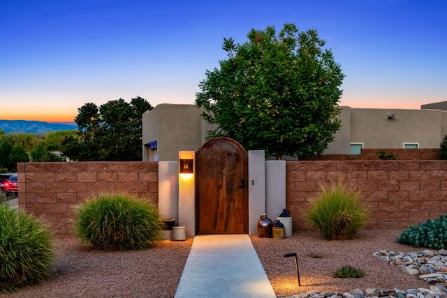 4900 Camino Valle Trail NW, Albuquerque, NM 87120