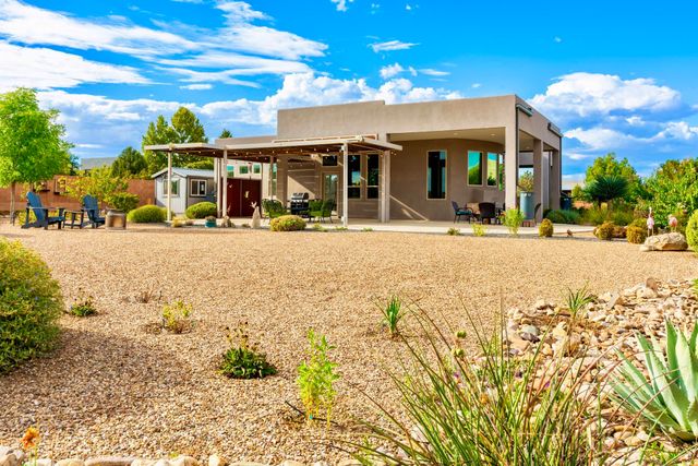 4900 Camino Valle Trail NW, Albuquerque, NM 87120
