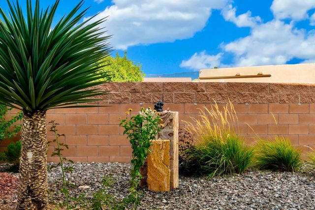 4900 Camino Valle Trail NW, Albuquerque, NM 87120